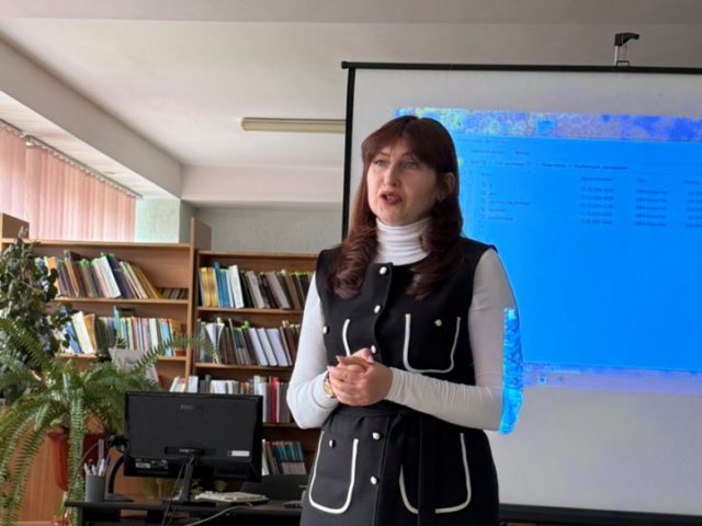 Олена Хмельницька, розповідаючи про свою авторську методику